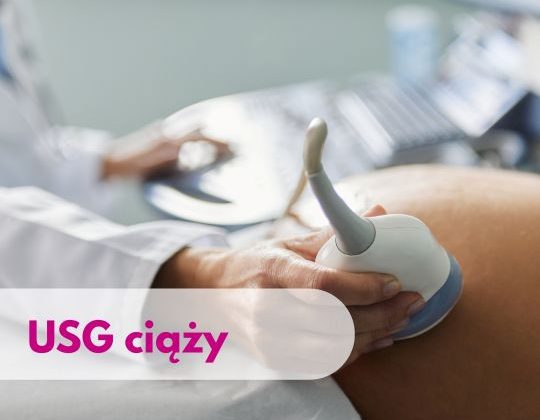 lekarz przykładający głowicę USG do brzucha ciążowego na wizycie ginekologicznej w Centrum Medycznym neoMedica w Poznaniu.