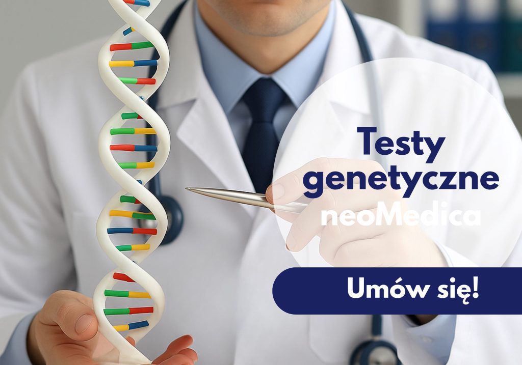 Lekarz ze stetoskopem na szyi wskazuje na model DNA– ilustracja dotycząca testów genetycznych w Centrum Medycznym neoMedica w Poznaniu.