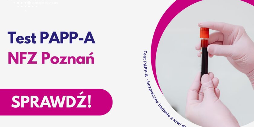 Probówka z krwią trzymana w dłoniach w rękawiczkach lekarskich.