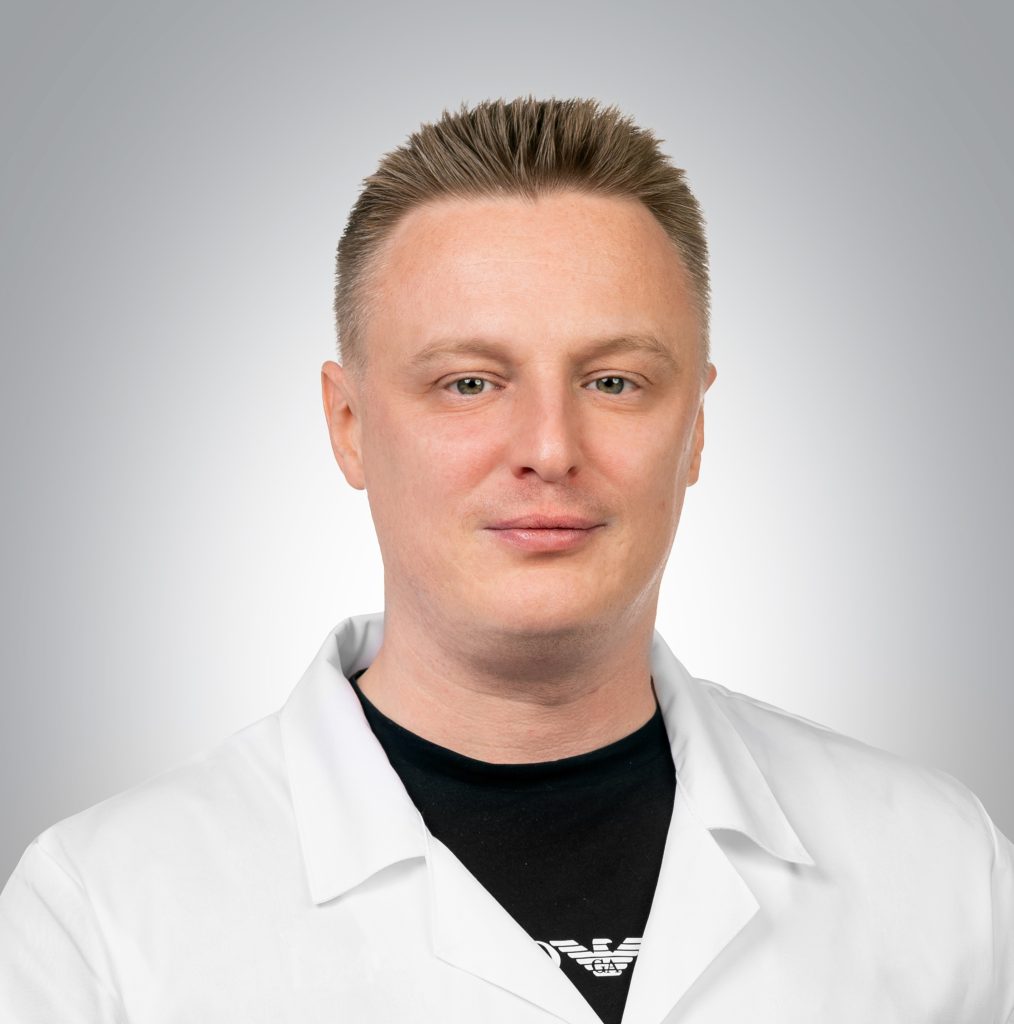 Lekarz POZ Mariusz Böhm w Centrum Medycznym neoMedica w Poznaniu.