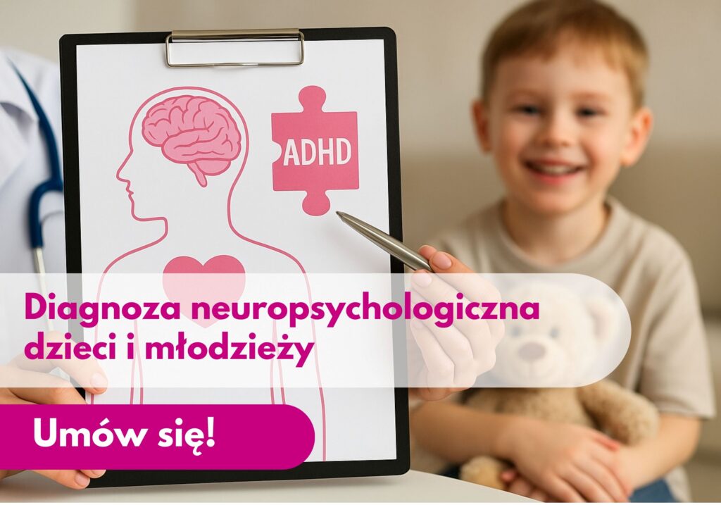 Lekarz psycholog dziecięcy z Centrum Medycznego neoMedica w Poznaniu trzyma teczkę z ilustracją człowieka, a w tle uśmiechnięte dziecko z pluszowym misiem.
